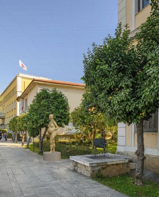 Στο Αρεταίειο Νοσοκομείο θα γίνουν τα αποκαλυπτήρια της “Αρεταίειας”, έργου του γλύπτη Γιώργου Πετρίδη