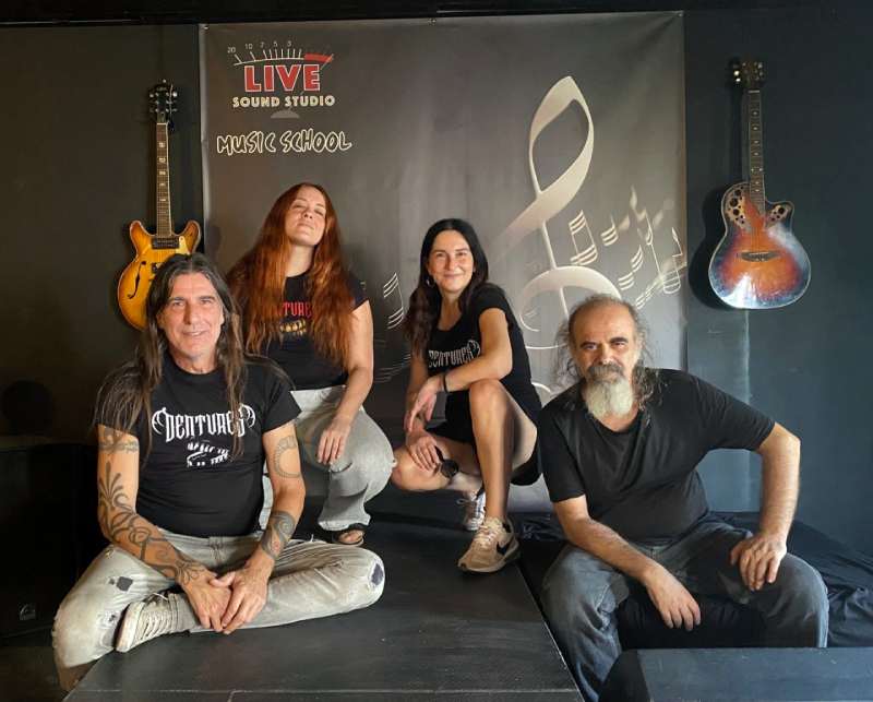 Dentures – Η συνέντευξη