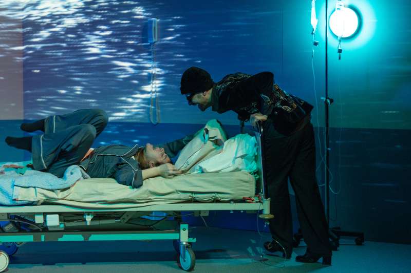 Θεατρίζομαι: Όλος ο χρόνος του κόσμου @ Θέατρο Τέχνης Κάρολος Κουν – Φρυνίχου