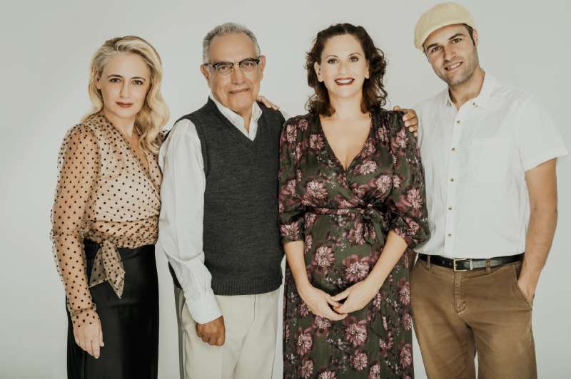 Θεατρίζομαι: Σοφία Βέμπο – Η Μεγάλη Ελληνίδα @ Θέατρο Coronet