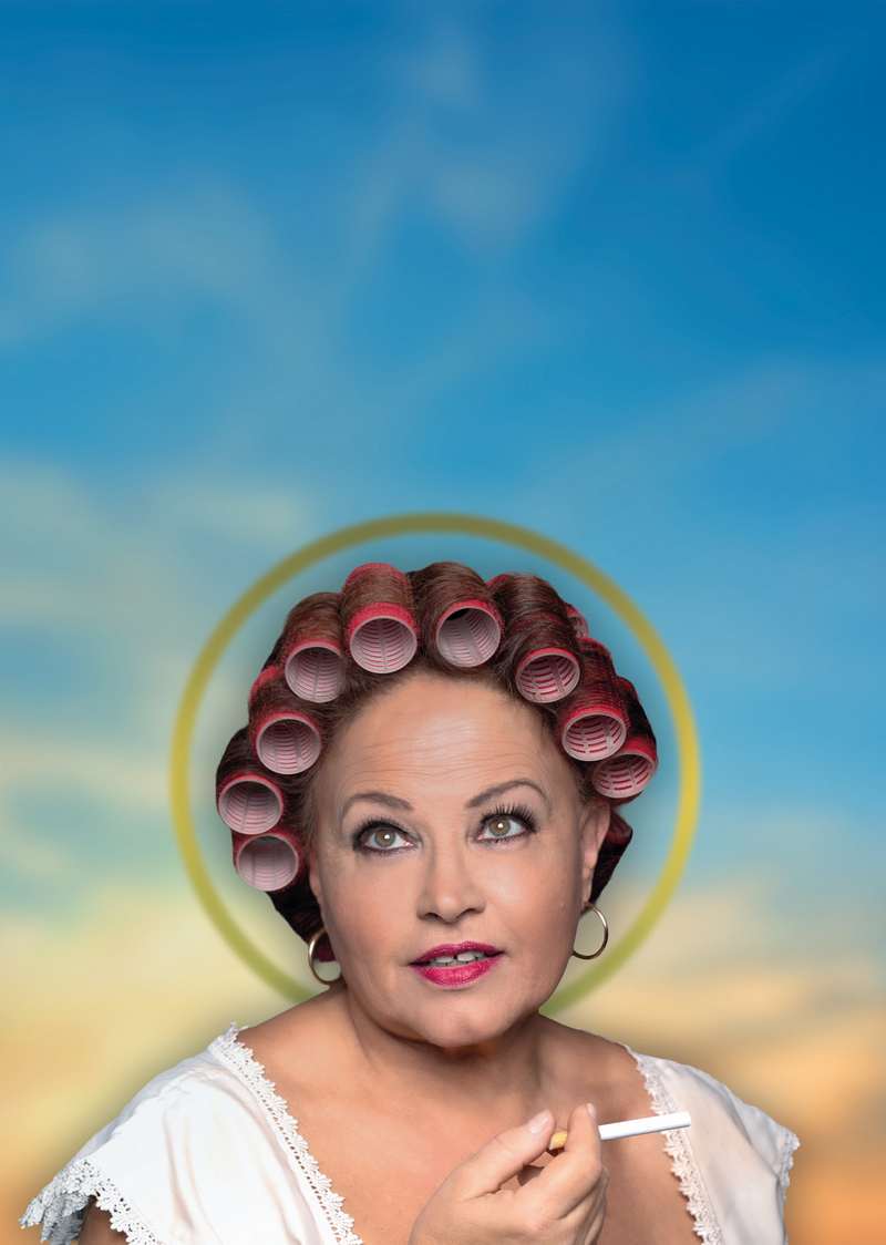 Θεατρίζομαι: Μόνο σπίτι, κρεβάτι και εκκλησία @ Θέατρο Μικρός Κεραμικός