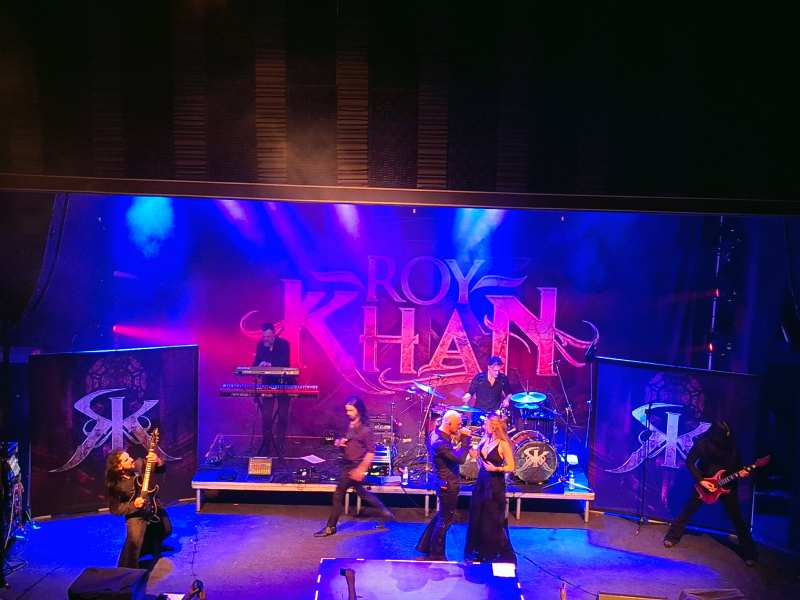 reH yIn! Roy Khan, Seven Spires @ Gagarin 205