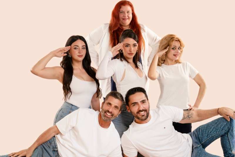 Θεατρίζομαι: ΠΕΤΑΕΙ ΠΕΤΑΕΙ @ Θέατρο Αλέα (Ανταπόκριση/Κριτική)